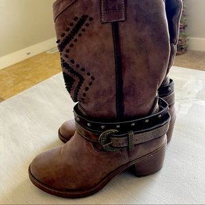 Riding boots